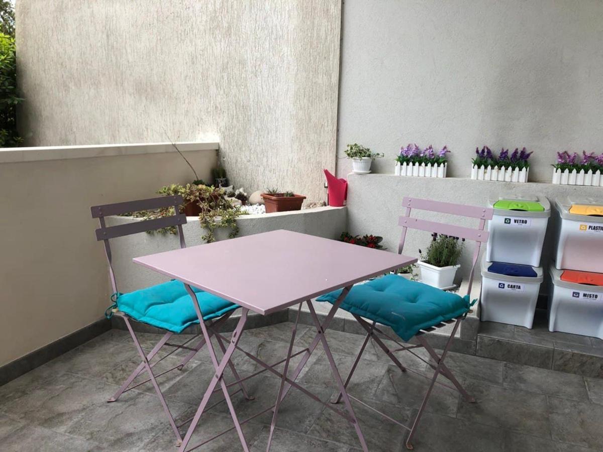 Dea Del Salento Apartment Lecce Exterior foto