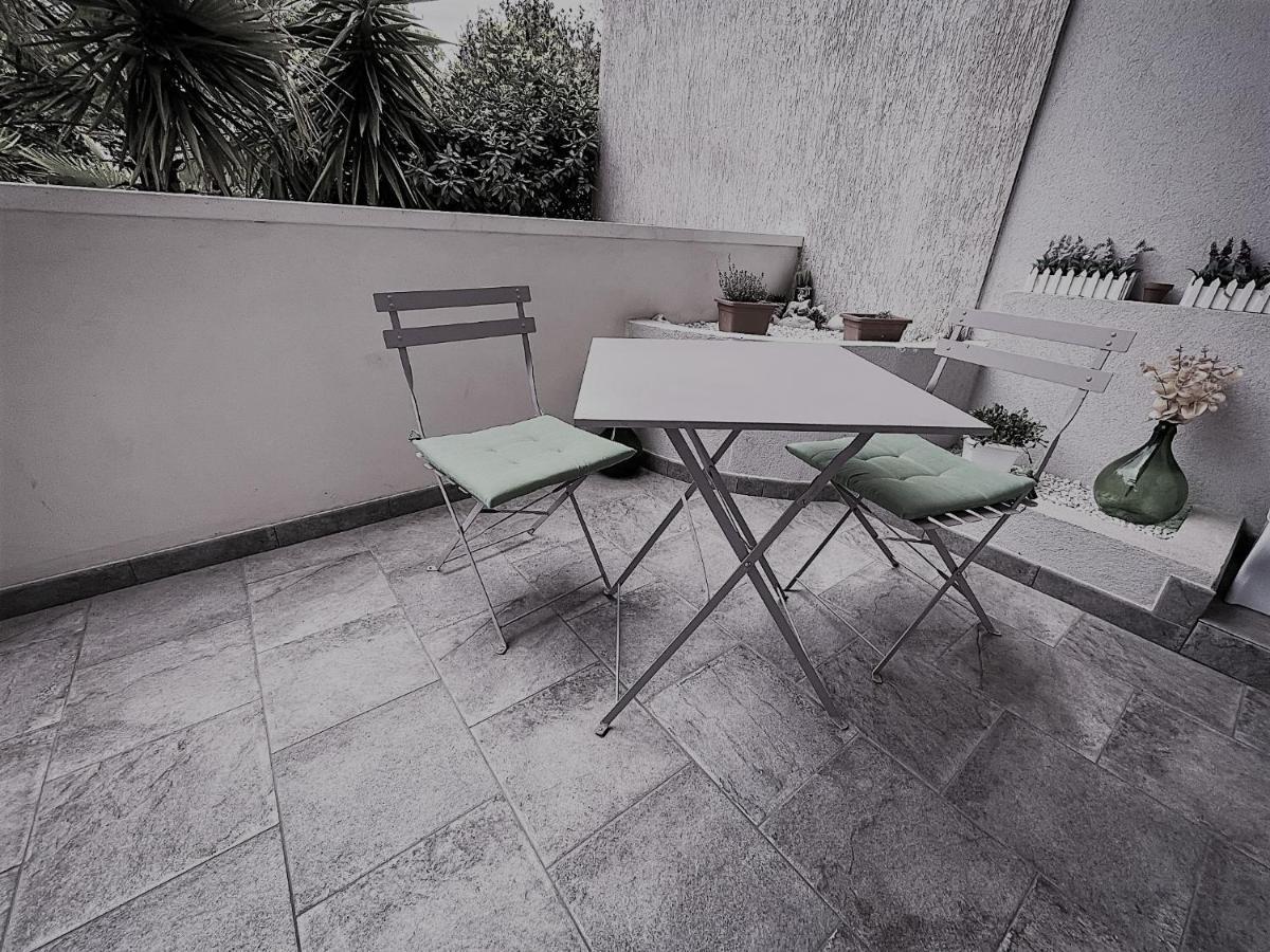 Dea Del Salento Apartment Lecce Exterior foto